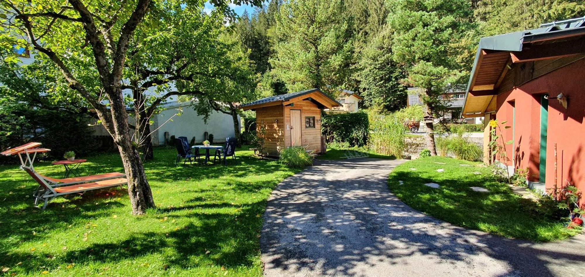 Jagd Trifft Moderne & Boutique Jardin Ferienhaus Annaberg im Lammertal Esterno foto